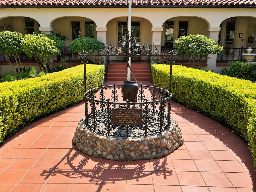 The courtyard and arched veranda